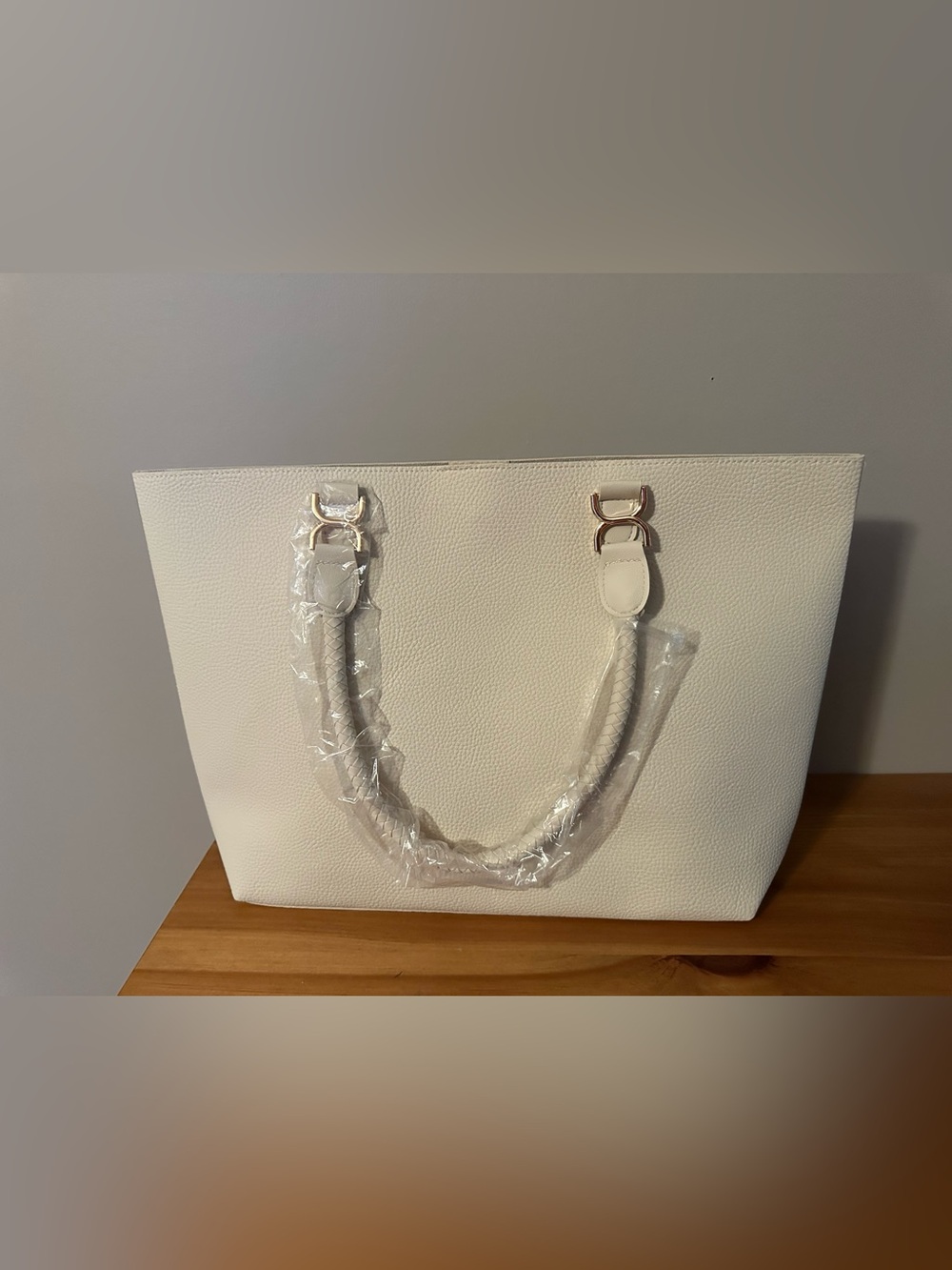 Classic Cream Tote Bag - Picture 2 of 11